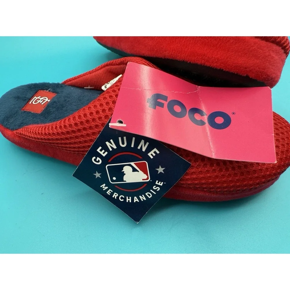 FOCO St. Louis Cardinals MLB Slippers Youth Large 5-6. Red.‎ NEW